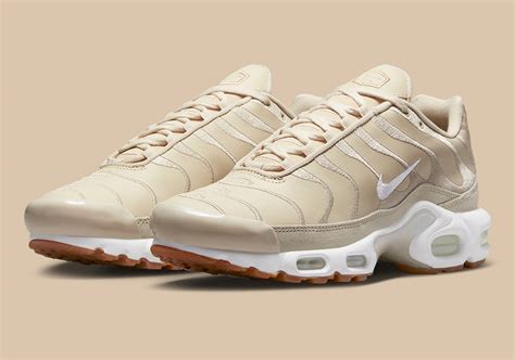 nike air max deluxe se beige|Nike Air Max beige women's.